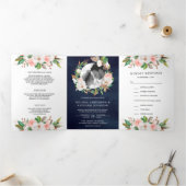 Magnolia Blush Pink Floral Wreath Navy Weddenschap Drieluik Uitnodiging (Binnen)