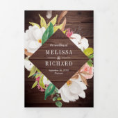 Magnolia Blush Pink Floral Wreath Wood Weddenschap Drieluik Uitnodiging (Cover)