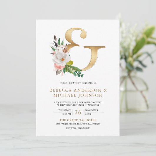 Magnolia Floral Gold Ampersand All in One Wedding Kaart (Staand voorkant)