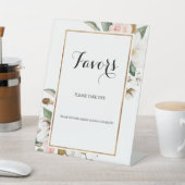 Magnolia Floral Wedding Favor Reclamebord Met Voetstuk (Insitu)