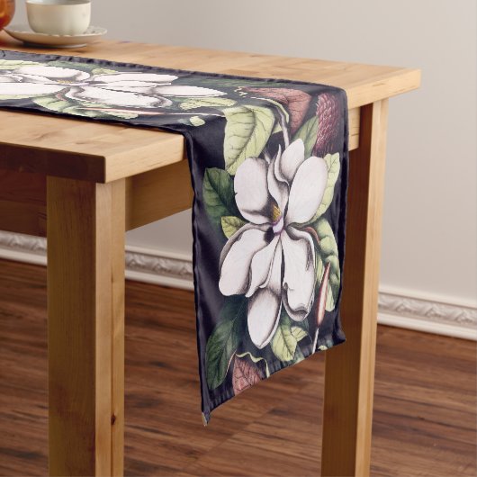 Magnolia Flowers Pattern Korte Tafelloper (Voorbeeld)