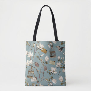 Magnolia gaarde met uilen in eendenei-blauw tote bag