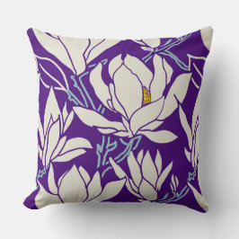 Magnolia graphic in violet pattern kussen