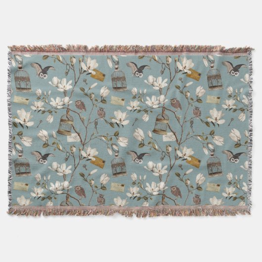 Magnolia Grove with Owls in Duck egg blue Deken (Voorkant)