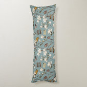 Magnolia Grove with Owls in Duck egg blue Lichaamskussen (Achterkant (Verticaal))