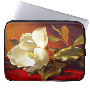Magnolia op rood fluweel Martin Johnson hoofd Laptop Sleeve