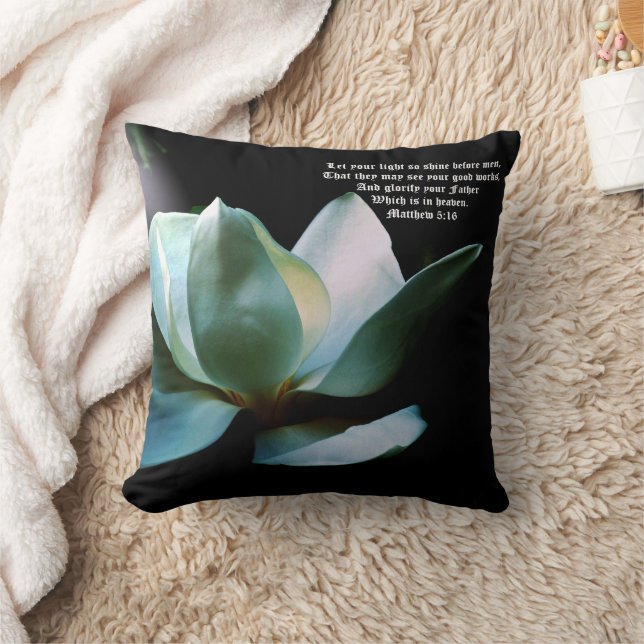 Magnolia Spotlight Mattheüs 5:16 Kussen (Deken)