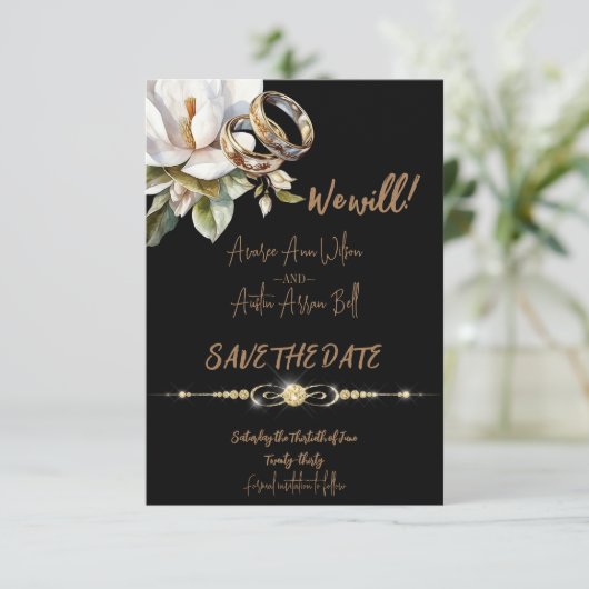 Magnolia trouwringen goud en zwart bruiloft save the date (Staand voorkant)