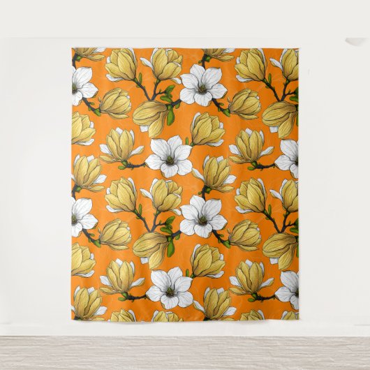 Magnolia tuin in geel wandkleed (Voorkant)