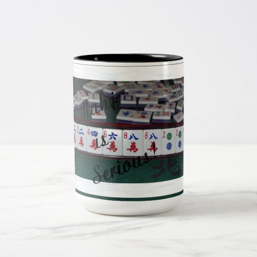 mah jongg is een serieuze mok ! (Center)