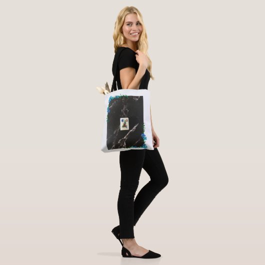 Mahjong Canvas tas met Blue Floral Accent (Op model)