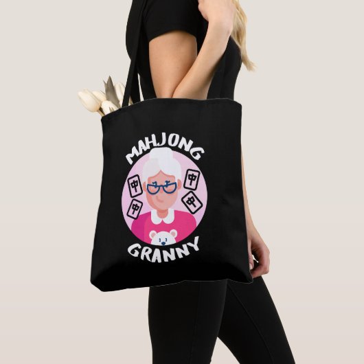 Mahjong Granny | Grappig Mahjong Tote Bag (Dichtbij)