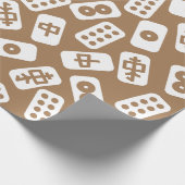 Mahjong tegels patroon wit op bruin cadeaupapier (Hoek)