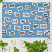 MahJong tegels (symbolen) op lichtblauw Theedoek (Gevouwen)