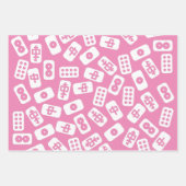 Mahjong tegels wit op roze, bruin en zwart inpakpapier vel (Voorkant)