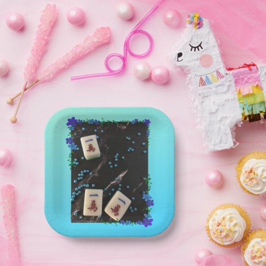 Mahjong themed papieren bord met blauw bloemontwer (Feest)