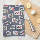 MahJongg-tegels ontwerpen op donkergrijs Theedoek (Quarter Fold)