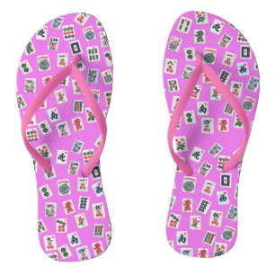 MahJongg-tegels ontwerpen op roze Teenslippers