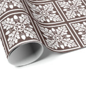 Mahogany Acorn en Leaf Tile Design Cadeaupapier (Rol Hoek)