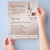 Maid Cleaning House Mousserend Roos Gold Flyer (Hand)