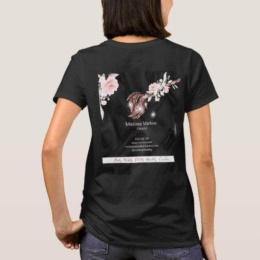 Maid Cleaning House Sparking roos gold floral Squ T-shirt (Achterkant)