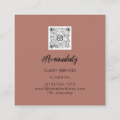 Maid House Cleaning Kantoor Services QR Code Roos Vierkante Visitekaartje (Achterkant)