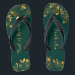 Maid of Honor Emerald Green & Gold Foliage Teenslippers<br><div class="desc">Deze prachtige groene en goudbladervormig scholier van eerzame teenslippers is voorzien van een gouden bladpatroon en moderne typografie op een tijdloze donkergroene achtergrond. Het is een mooi cadeau voor je bruidfeestje. Uitzicht het collectie op deze pagina om overeenkomende objecten te vinden. ♥ deze met je gegevens aanpassen. Als u de...</div>