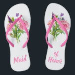 Maid of Honor Floral Bouquet Wedding Teenslippers<br><div class="desc">roze en witte bruine vleermuis van de teenslippers van de eer met grafische beelden van de florale bouquets van de waterverf op elke glijder.  De Maid of Honor die in roze teksten wordt gedaan is volledig aanpasbaar aan uw behoeften.</div>