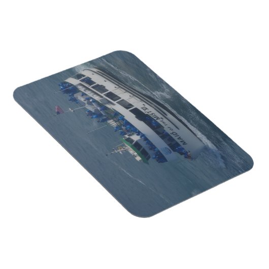 Maid of the mist on the Niagara Magneet (Rechterzijde)