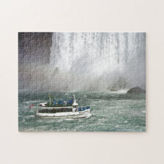 Maïd van de romp die de Herfst binnenkomt Legpuzzel