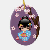 Maiko Kokeshi Doll - Cute Geisha Girl op Paars Keramisch Ornament (Achterkant)