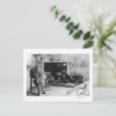 Mail Carrier met "United Mail" Automobile Briefkaart (Staand voorkant)