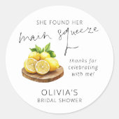 Main Squeeze Lemon Bruidsmeisje Uitnodiging Bedank Ronde Sticker (Voorkant)