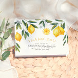 Main Squeeze Lemon Vrijgezellenfeest Dank u Bedankkaart<br><div class="desc">Een bedankje dat past bij onze uitnodigingen voor "She's Found Her Main Squeeze Lemon Vrijgezellenfeest". Uitzicht het collectie dat op deze pagina is gekoppeld voor het coördineren van items. Dit ontwerp is voorzien van een handgeschilderde opstelling van citroenen, bloesem en groen rond de bovenkant van deze kaart. Binnenin is er...</div>