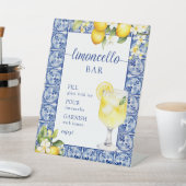 Main Squeeze Lemons Limoncello Bar Reclamebord Met Voetstuk (Insitu)