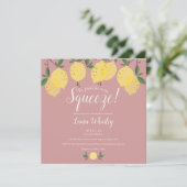 Main Squeeze Lemons Stof Roze Bruiloftsfeest Kaart (Staand voorkant)