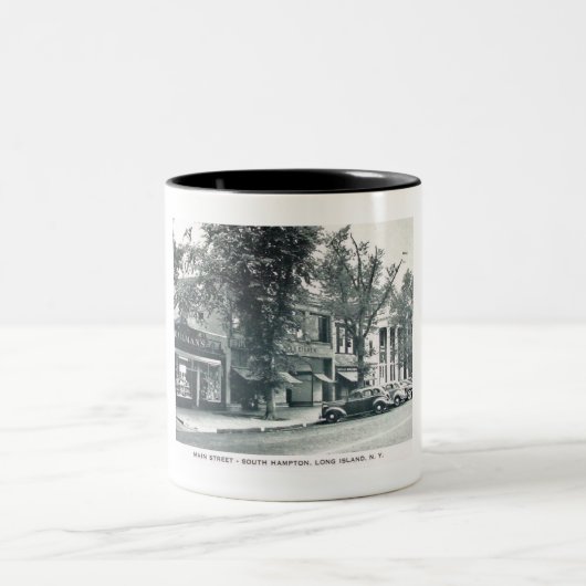 Main St., Southampton, Long Island NY  Tweekleurige Koffiemok (Center)