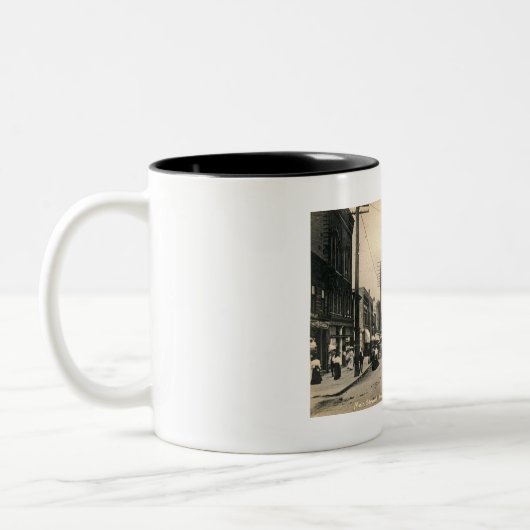 Main Street, Ashtabula, Ohio 1909  Tweekleurige Koffiemok (Links)