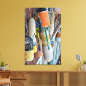 Maine, Bar Harbour. Kleurrijke kreeftenvangboeien Canvas Afdruk (Insitu (Woonkamer))