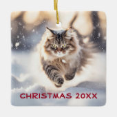 Maine Coon Cat Dashing Door De Sneeuw Keramisch Ornament (Voorkant)