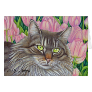 Maine Coon Cat en Roze Tulips