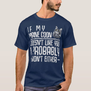 Maine Coon Cat houdt niet van T-shirt