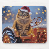 Maine Coon Christmas Cat On an Old Tractor Muismat (Voorkant)