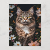 Maine Coon Kat Omgeven Door Bloemen Briefkaart (Voorkant)