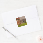 Maine, Old stone Building en houten schuur in Vierkante Sticker (Envelop)
