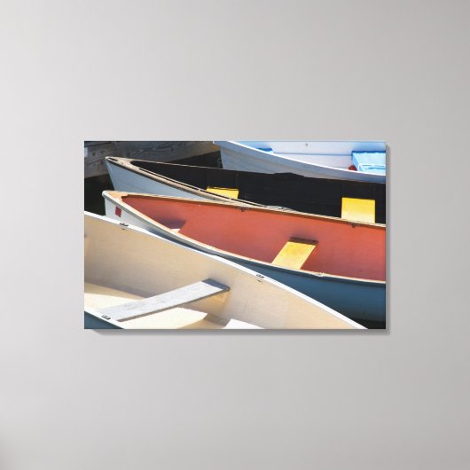 Maine, Rockland. Kleurrijke boten in Rockland Canvas Afdruk (Voorkant)