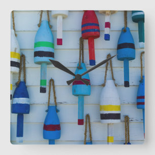 Maine, Stonington, decoratieve kreeftenboeien Vierkante Klok