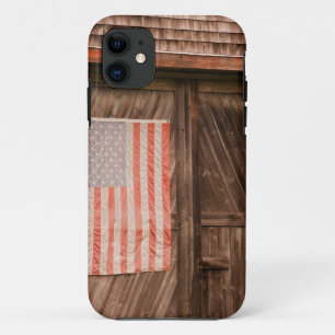 Maine, vervaagde Amerikaanse vlag op deur van oude iPhone 11 Hoesje