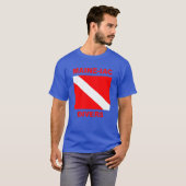 Maineiac Divers Dive Flag Logo Donker T-shirt (Voorkant volledig)