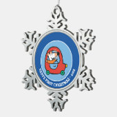 Maisy rijdt een rode auto tin sneeuwvlok ornament (Rechts)